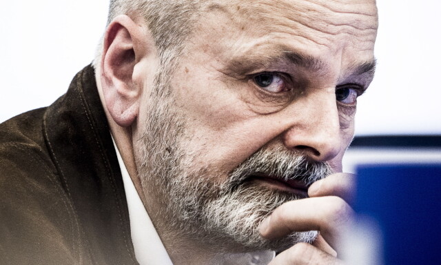 Snakket om hemmelig operasjon. - Klarer du å bruke det begrepet uten å røpe noe?